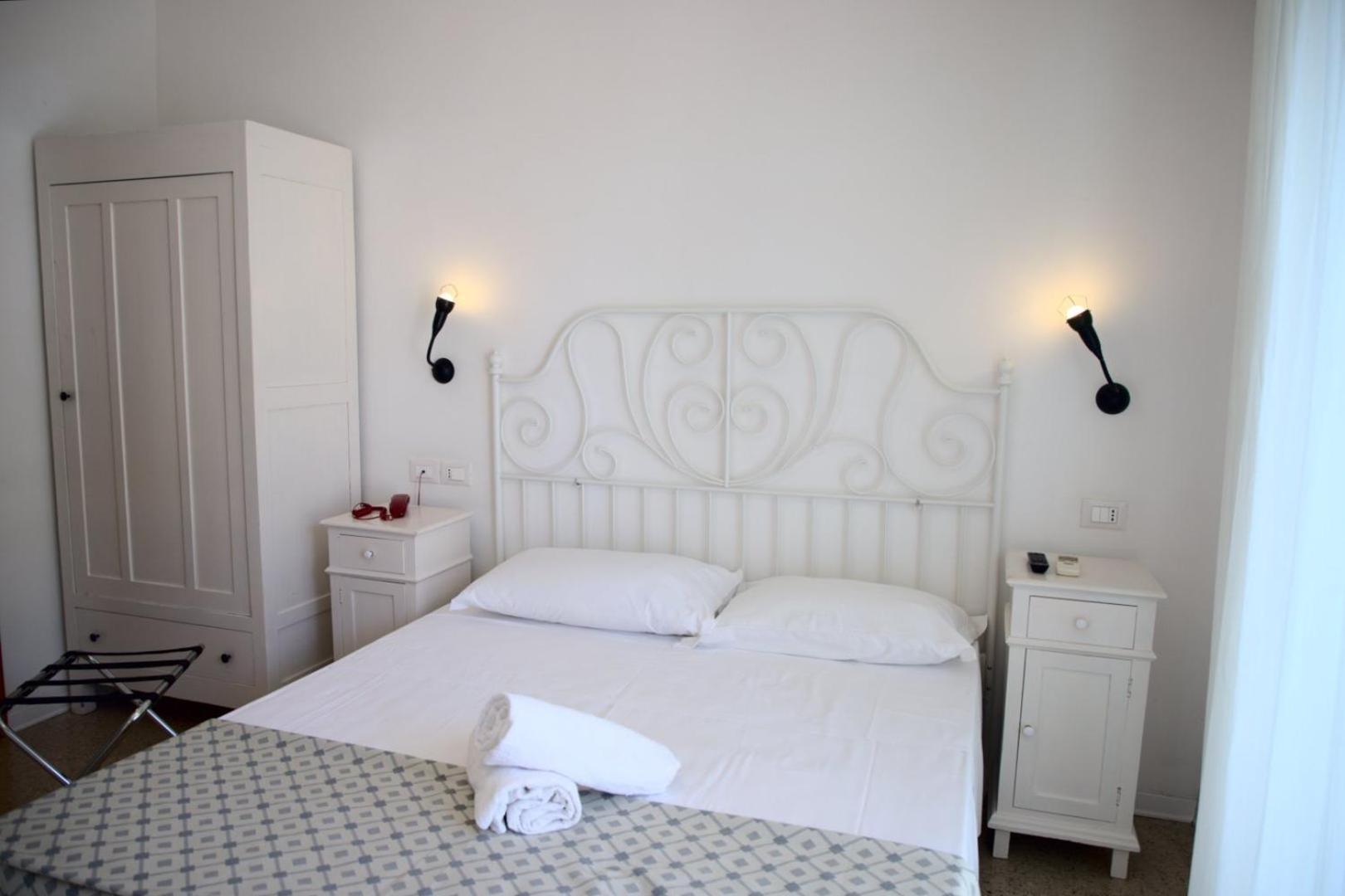 Hotel Tizian Beach Caorle Exterior photo