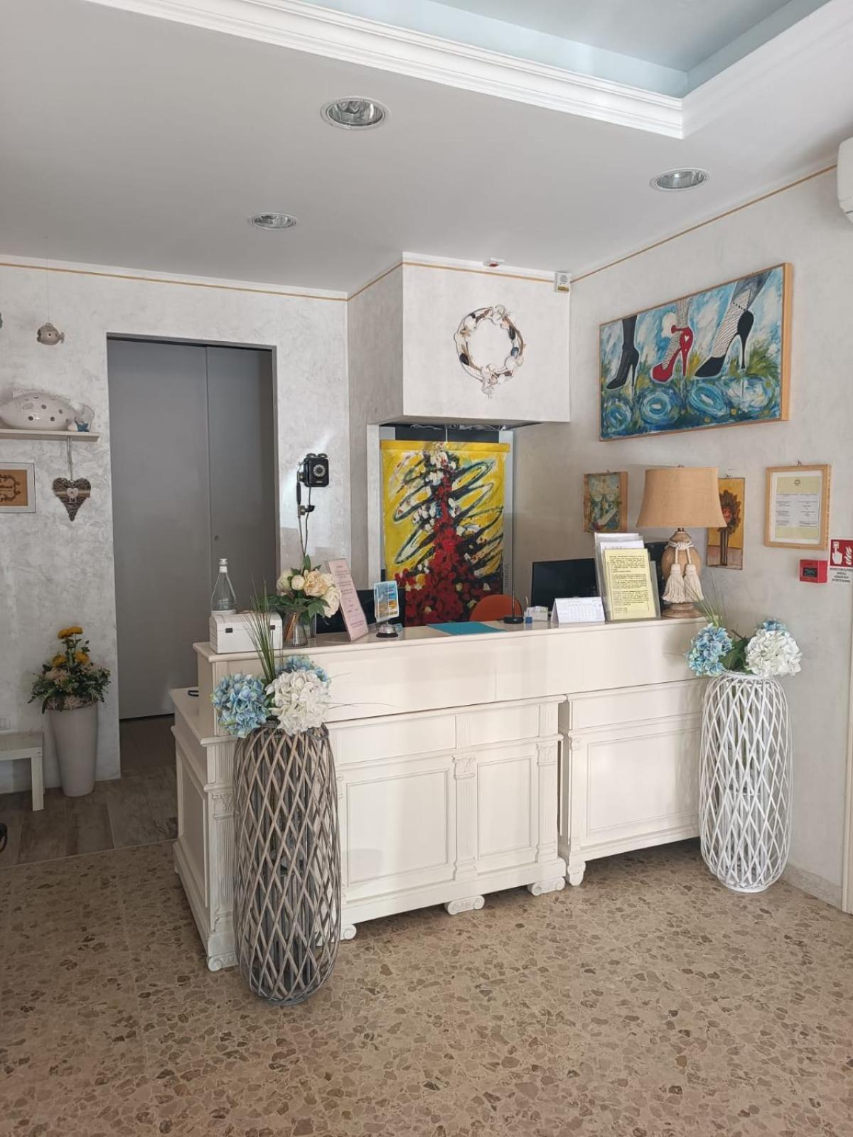 Hotel Tizian Beach Caorle Exterior photo