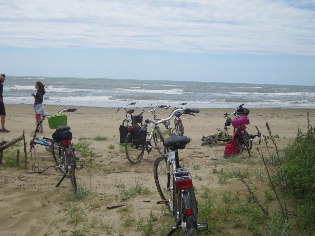 Hotel Tizian Beach Caorle Exterior photo