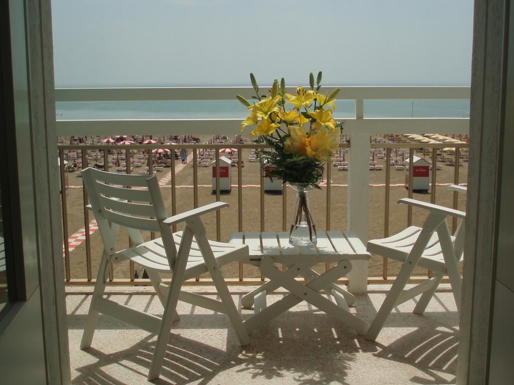Hotel Tizian Beach Caorle Room photo