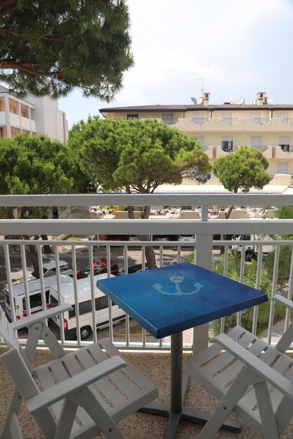 Hotel Tizian Beach Caorle Exterior photo